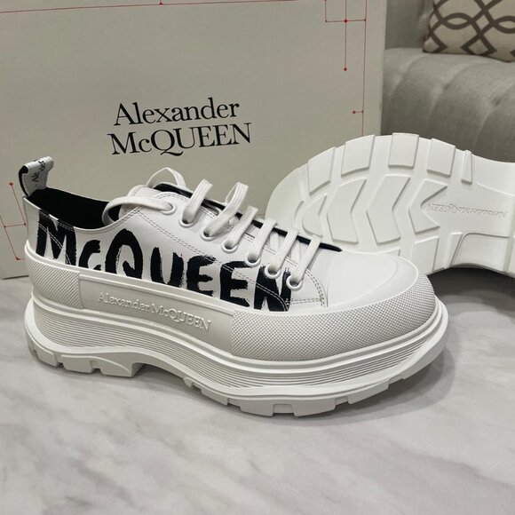 ALEXANDER MCQUEEN - GRAFFITI LOGO